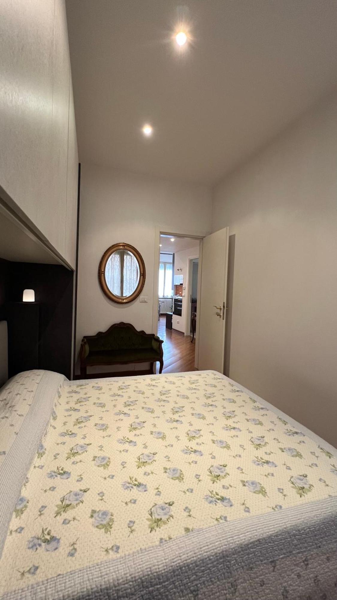 Charming Apartment Near Saragozza ボローニャ エクステリア 写真