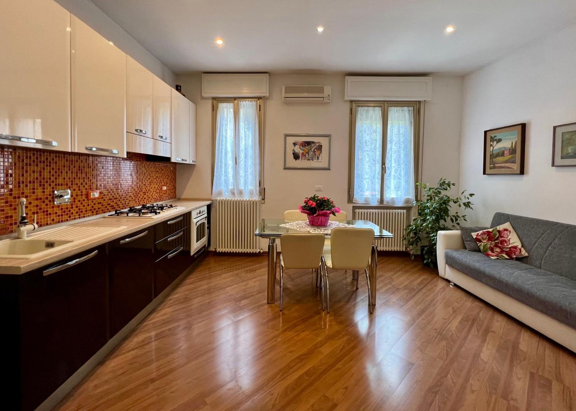 Charming Apartment Near Saragozza ボローニャ エクステリア 写真
